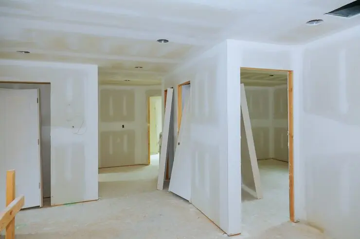 Spot boşluklu alçıpan tavan ve bölme duvar montajı